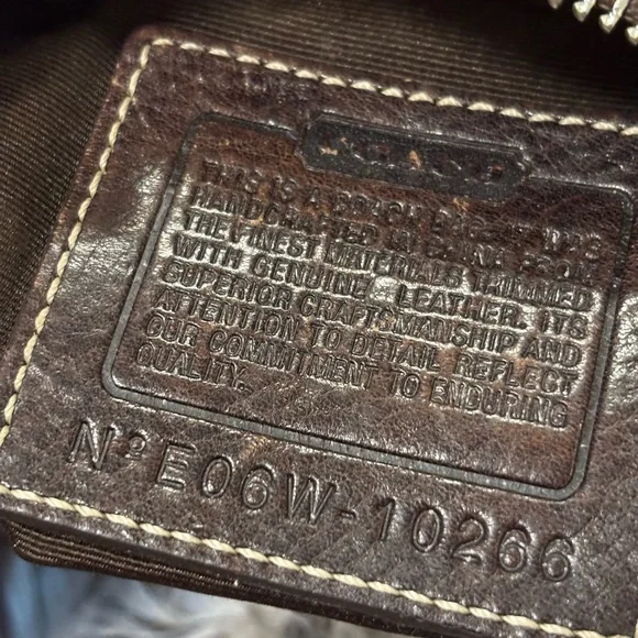 Coach Brown Sig C Swingpack Snake/Suede/Patent Leather - 2006 - Picture 3 of 7